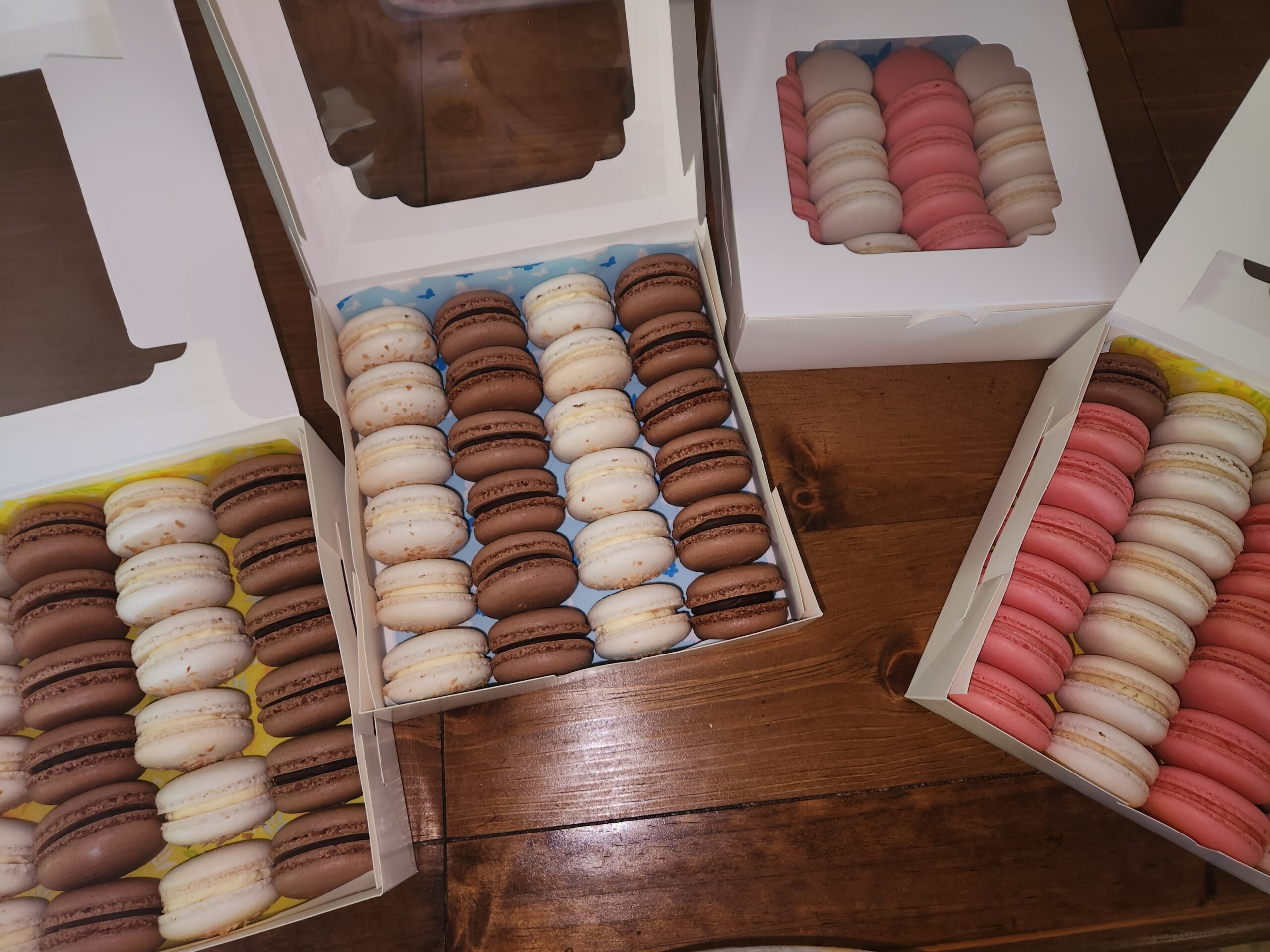 Macaron Gift Box - 12 pieces